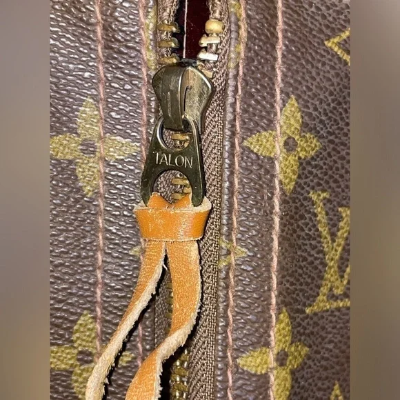 Vintage Louis Vuitton French Paper Tag Garment Bag. 2​​​​​​​​​​​​